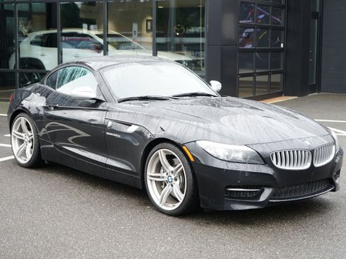 Used 2011 BMW Z4 sDrive35is image 10