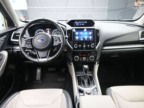Used 2020 Subaru Forester Limited AWD/4WD image 9