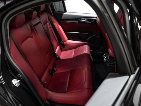 Used 2021 Alfa Romeo Giulia Sprint w/ Nero Edizione RWD image 40
