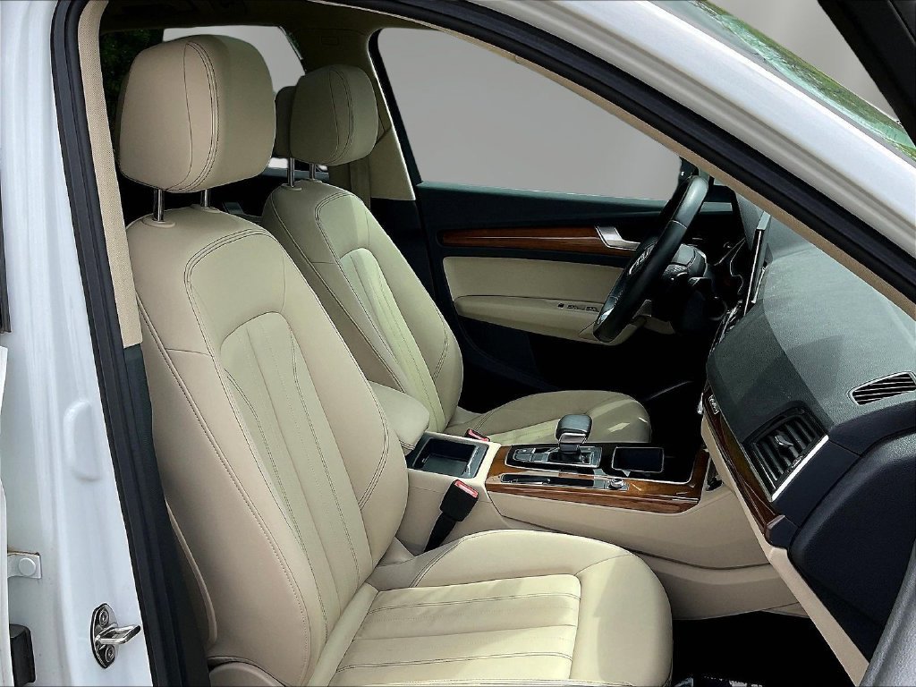 Used 2022 Audi Q5 2.0T Premium w/ Convenience Package AWD/4WD image 29
