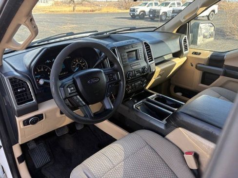 Used 2015 Ford F150 XLT w/ Trailer Tow Package image 13