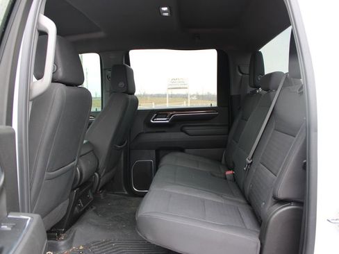 Used 2024 Chevrolet Silverado 2500 LT image 18