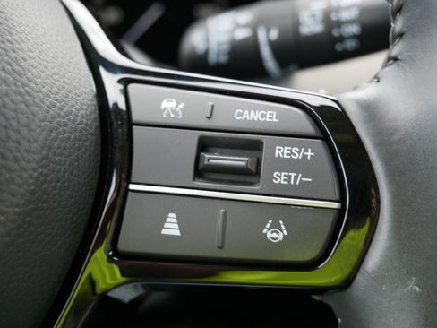 Certified 2024 Honda HR-V EX-L image 30