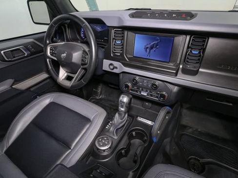 Used 2023 Ford Bronco Black Diamond w/ Sasquatch Package AWD/4WD image 16