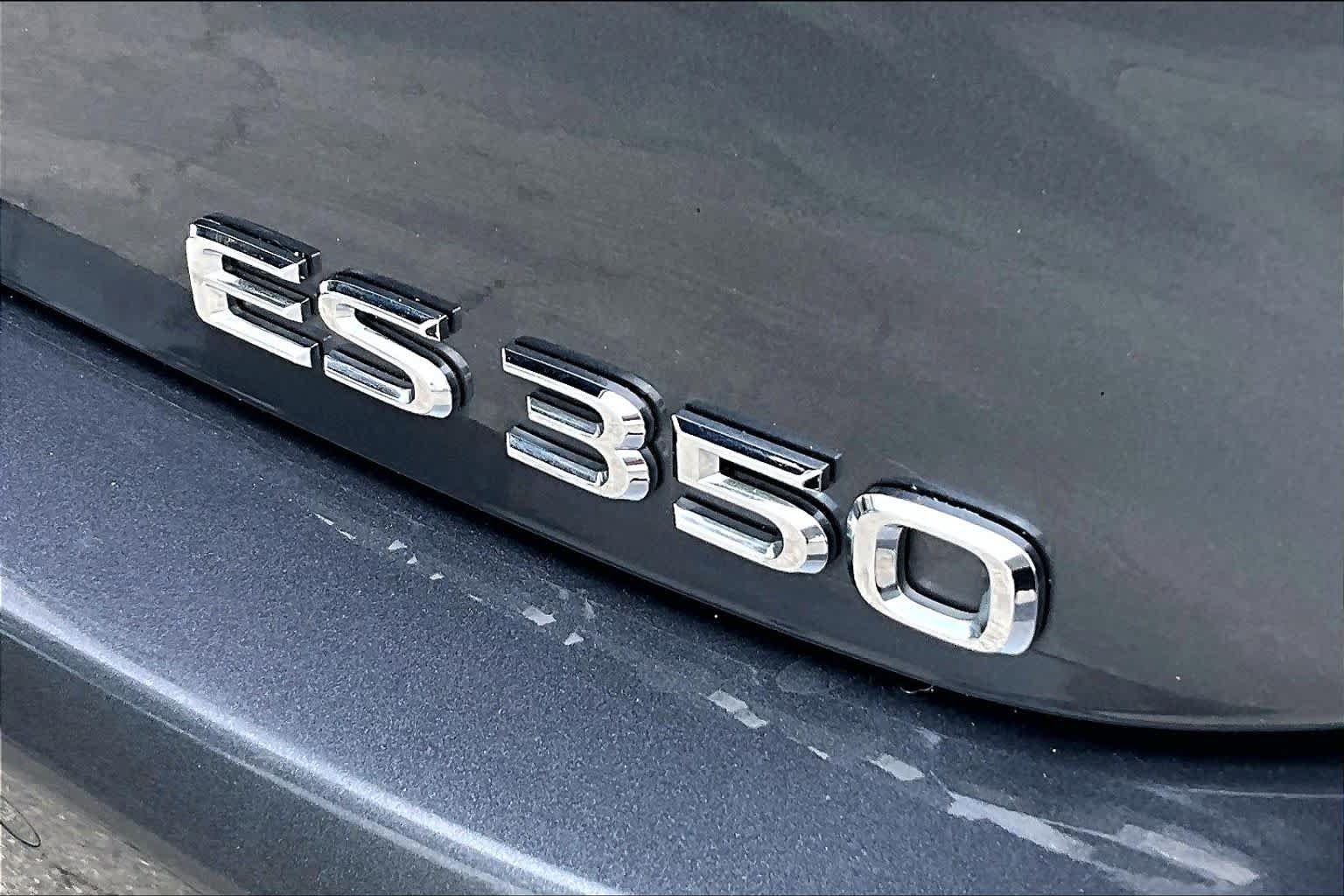 Used 2024 Lexus ES 350 w/ Premium Package FWD image 10