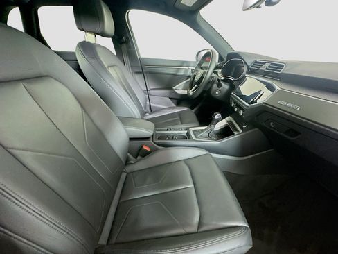 Used 2025 Audi Q3 2.0T Premium AWD/4WD image 31