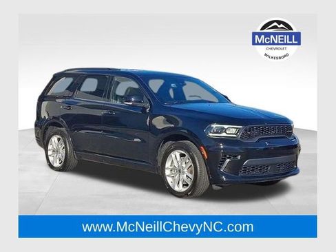 Used 2024 Dodge Durango GT image 1
