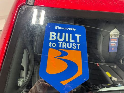 Used 2026 Chrysler Voyager LX image 35