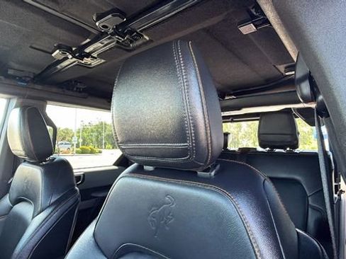 Used 2023 Ford Bronco Badlands w/ Sasquatch Package AWD/4WD image 22