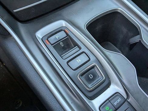 Used 2018 Honda Accord EX image 12