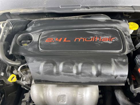 Used 2022 Jeep Compass Limited image 27