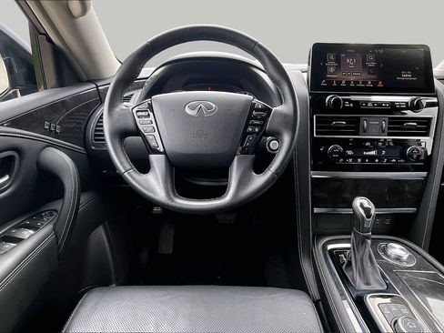 Used 2023 INFINITI QX80 Luxe w/ All-Season Package AWD/4WD image 6