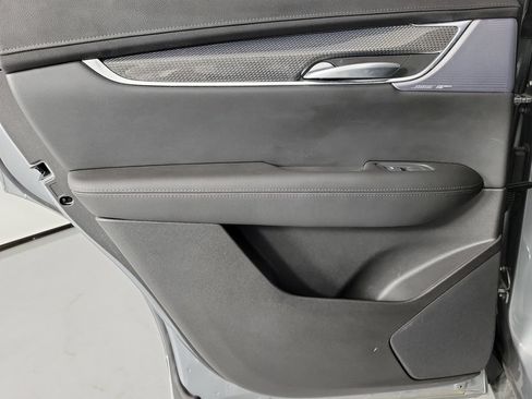 Used 2025 Cadillac XT5 Sportv AWD/4WD image 13