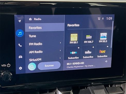 Used 2025 Toyota Corolla LE image 14