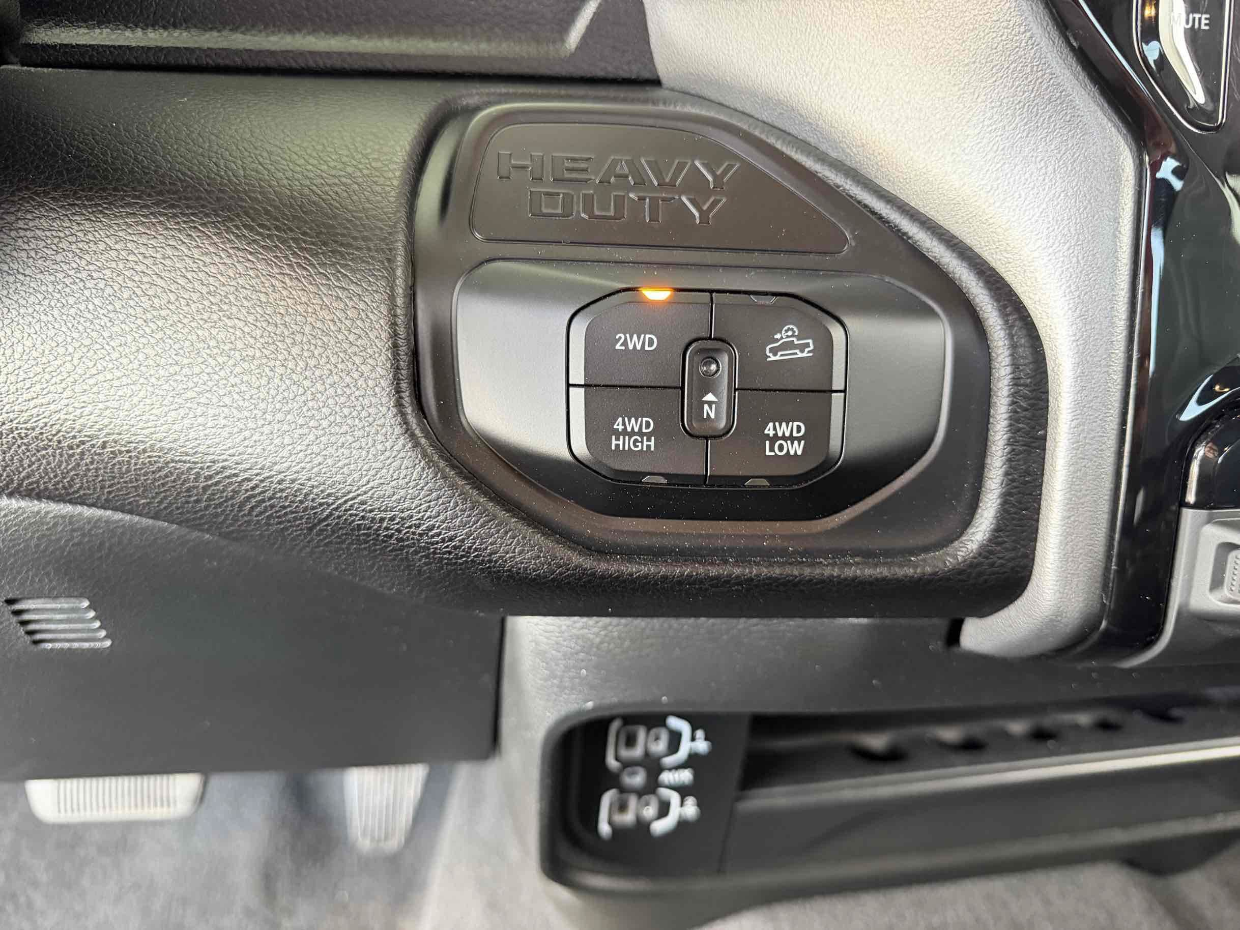 Used 2025 RAM 2500 Big Horn AWD/4WD image 17