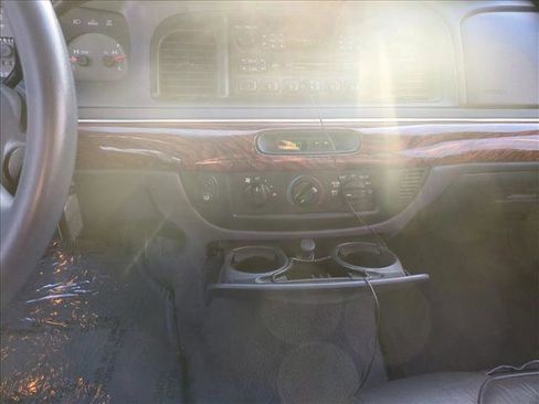 Used 2002 Mercury Grand Marquis GS image 13