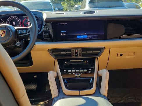 New 2026 Porsche Cayenne image 22