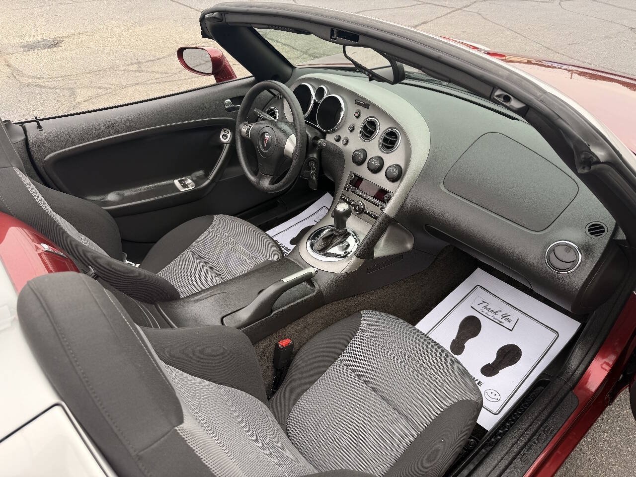 Used 2009 Pontiac Solstice Convertible w/ Preferred Package RWD image 35