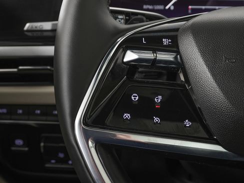 Used 2026 Cadillac Escalade Sport image 22