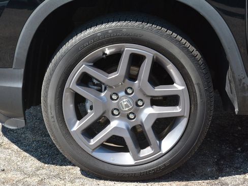 Used 2023 Honda Passport EX-L image 2