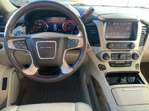 Used 2016 GMC Yukon Denali w/ Enhanced Security Package image 10