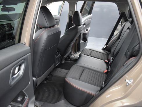 Certified 2025 Nissan Rogue Rock Creek image 14