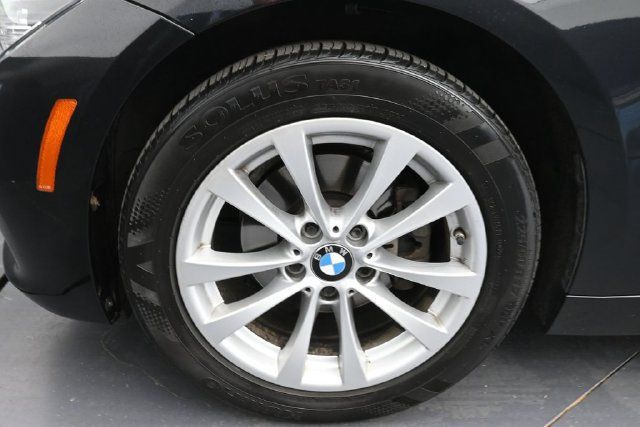 Used 2018 BMW 320i xDrive Sedan AWD/4WD image 22