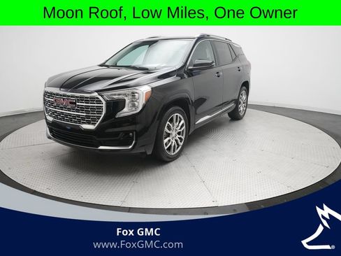 Used 2022 GMC Terrain Denali AWD/4WD image 1
