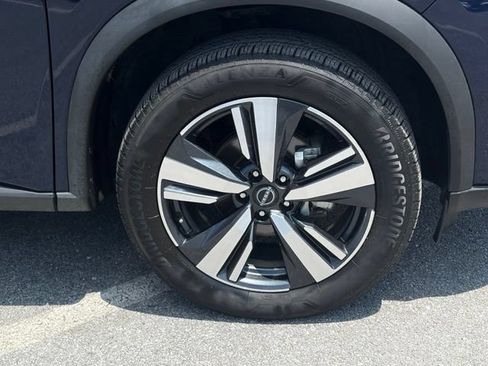 Certified 2026 Nissan Rogue SL AWD/4WD image 10