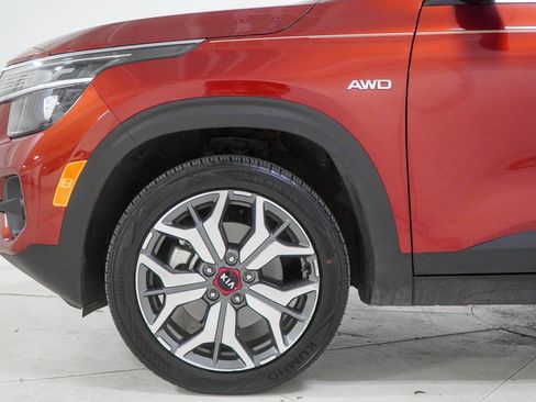 Used 2021 Kia Seltos S image 16