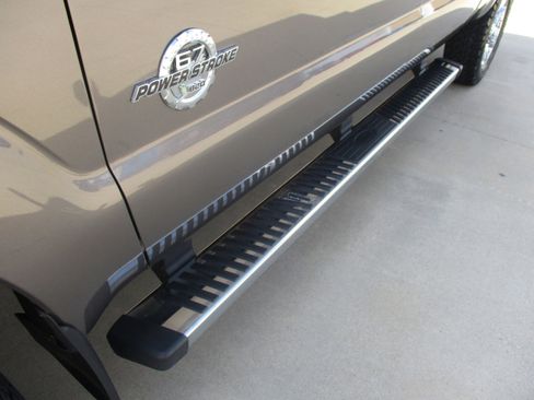 Used 2014 Ford F250 Lariat w/ Chrome Package AWD/4WD image 13