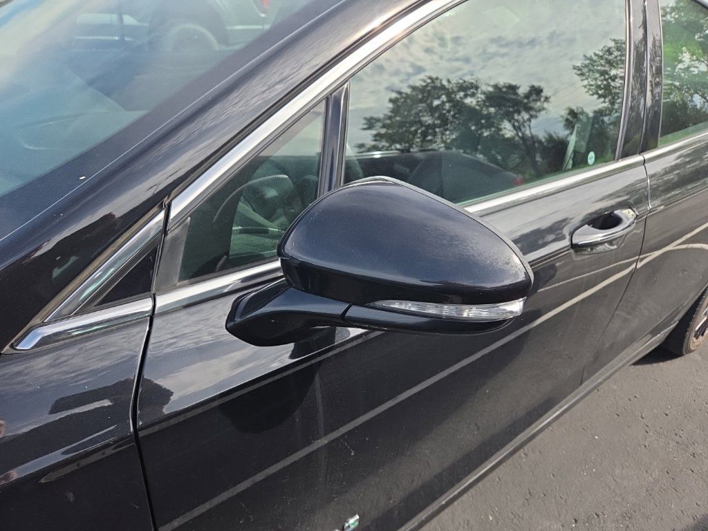 Used 2019 Ford Fusion Titanium FWD image 10