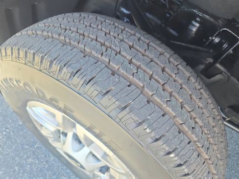 Used 2015 Chevrolet Silverado 3500 W/T RWD image 33