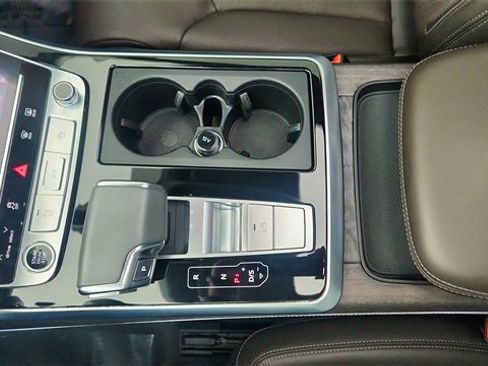 Used 2023 Audi Q8 Prestige w/ Prestige Package image 54