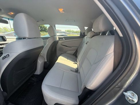 Used 2019 Hyundai Tucson SE FWD image 18