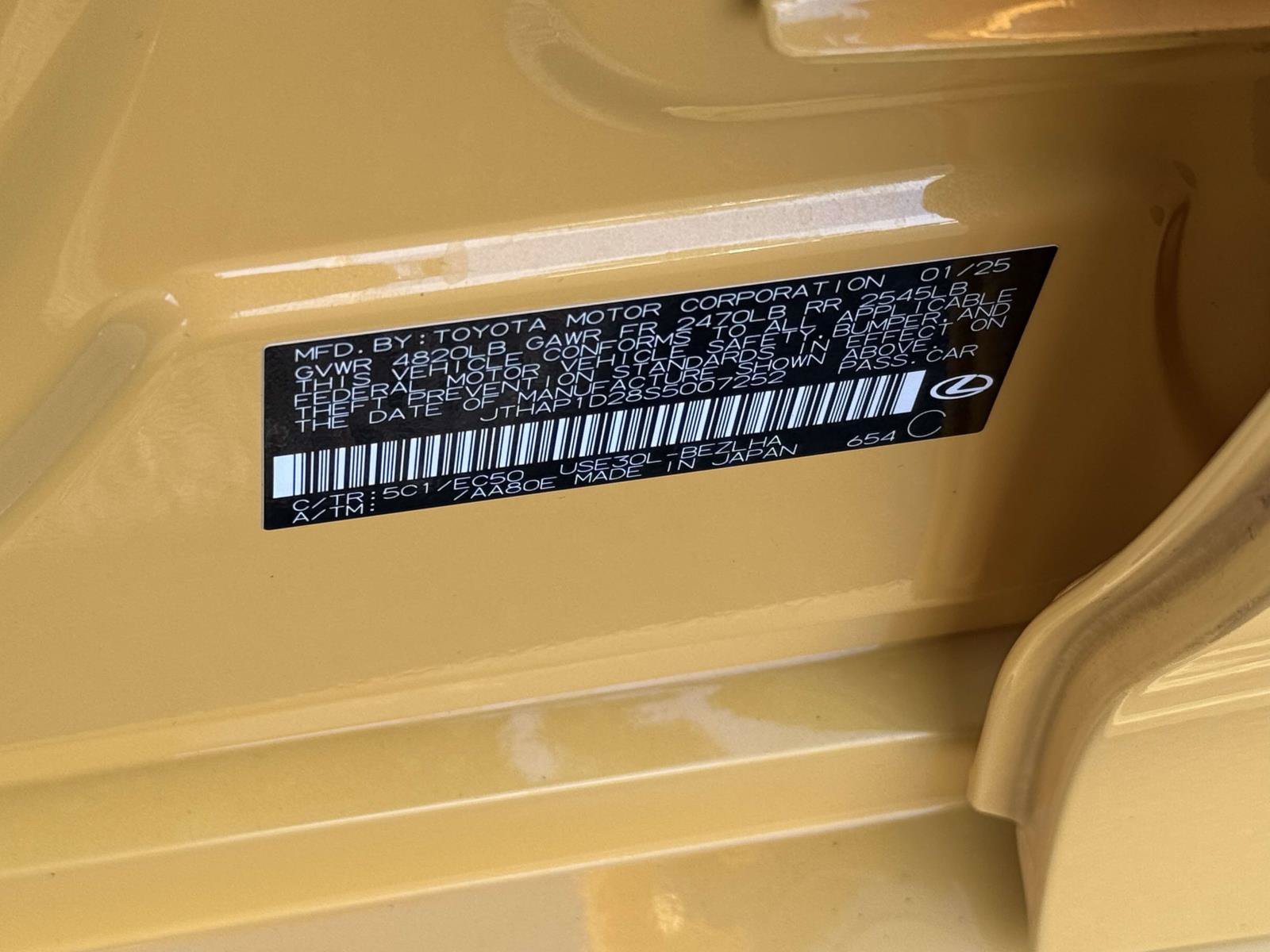 Used 2025 Lexus IS 500 RWD image 32