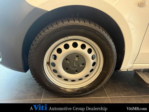 Used 2023 Mercedes-Benz Metris Cargo image 10