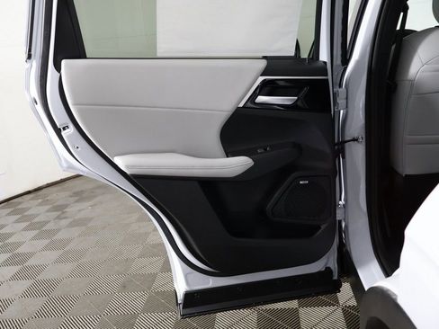 New 2026 Mitsubishi Outlander SE AWD/4WD image 26