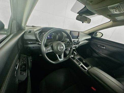 Used 2024 Nissan Sentra SV image 17