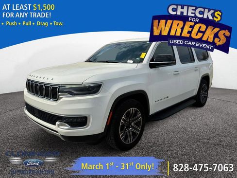 Used 2024 Jeep Wagoneer L Series II w/ Flexible Seating Group image 1