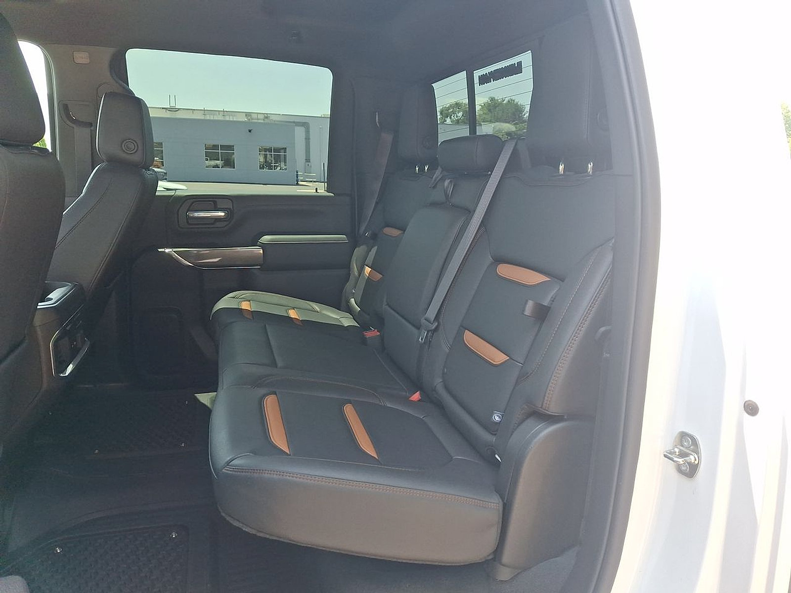 Used 2022 GMC Sierra 2500 AT4 w/ AT4 Preferred Package AWD/4WD image 20