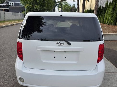 Used 2009 Scion xB image 6
