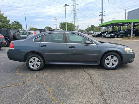 Used 2010 Chevrolet Impala LT FWD image 4