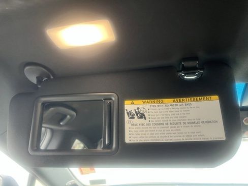 Used 2024 Toyota Venza Limited image 38