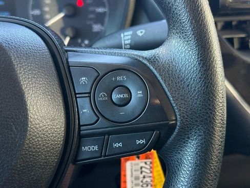 Used 2024 Toyota Corolla LE image 21