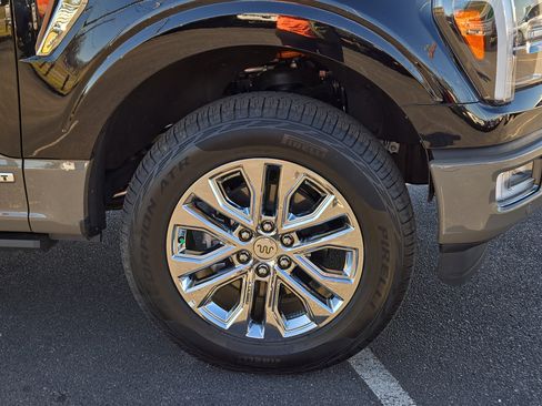 Used 2025 Ford F150 King Ranch w/ FX4 Off-Road Package image 4