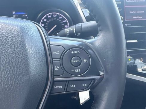 Used 2023 Toyota Camry SE FWD image 9