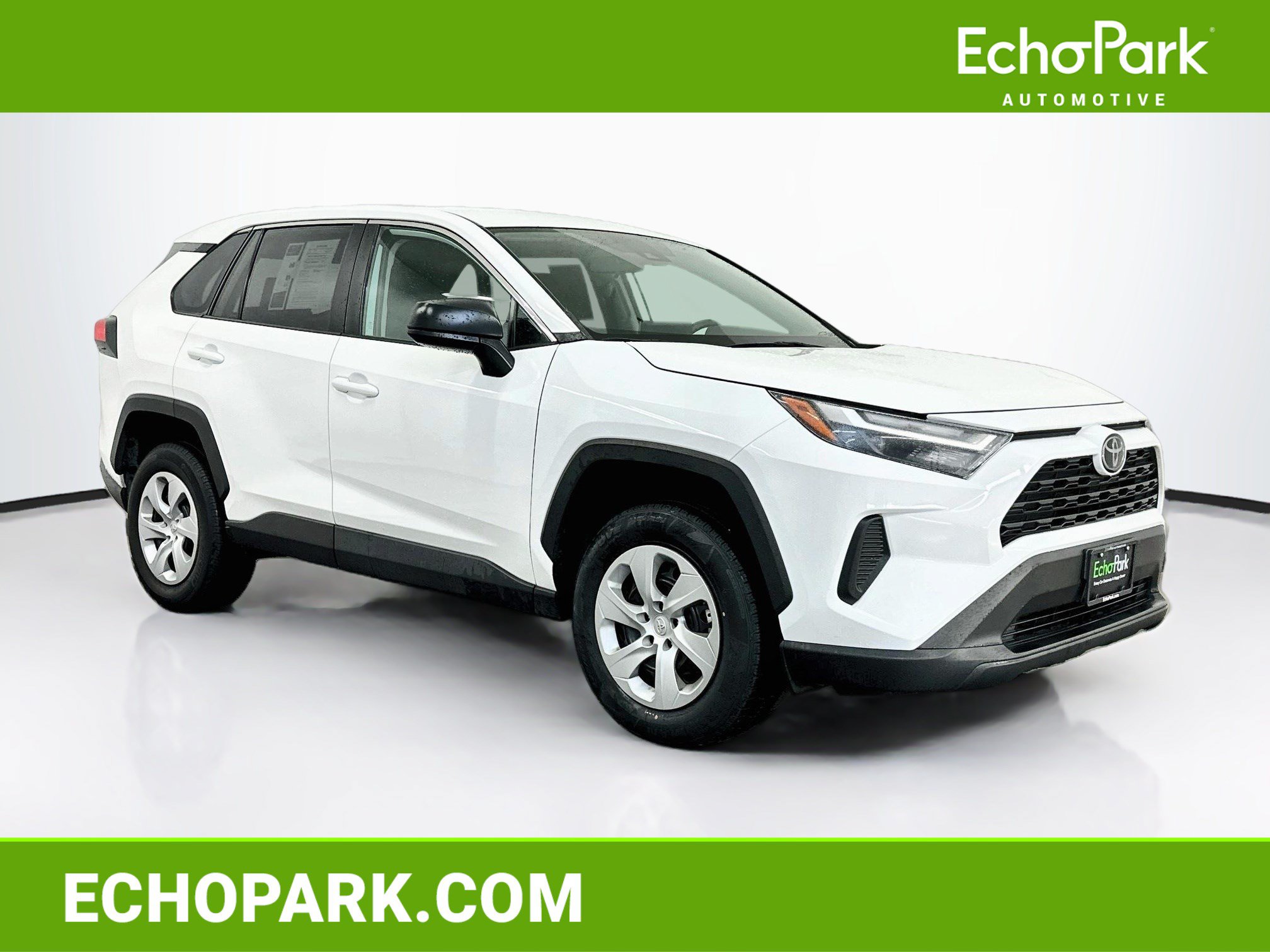 Used 2025 Toyota RAV4 LE AWD/4WD image 1