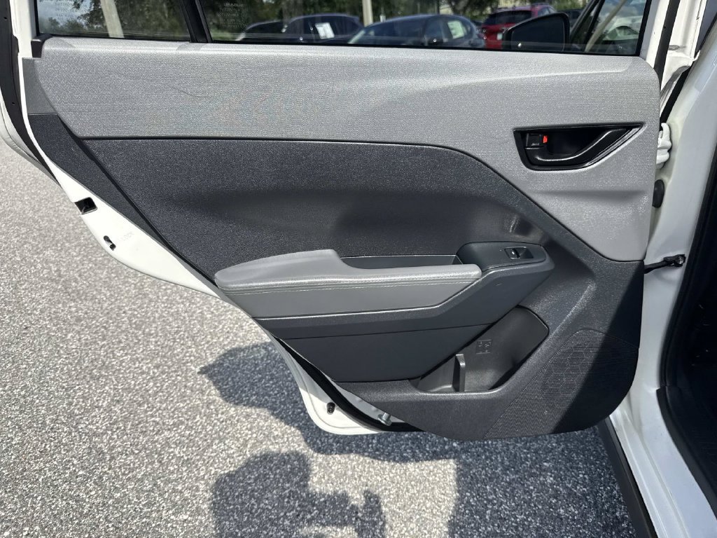 Used 2024 Subaru Crosstrek 2.0i Premium w/ Crosstrek Mirror Package AWD/4WD image 12
