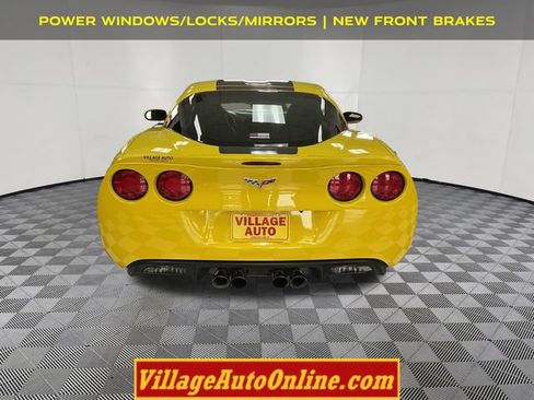 Used 2008 Chevrolet Corvette Coupe RWD image 3